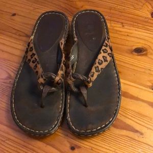 Yellow box Leopard Sandals